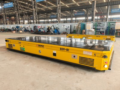 8 Ton Laser-Guided AGV dengan Lifting Pallet
